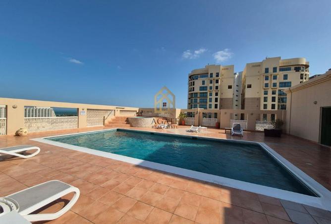 987092 - Property Image 3