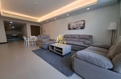 Apartment - 2 Bedrooms - 2 Bathrooms for rent in Busaiteen - Muharraq Governorate