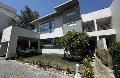 Villa - 4 Bedrooms - 5 Bathrooms for rent in Saar - Northern Governorate