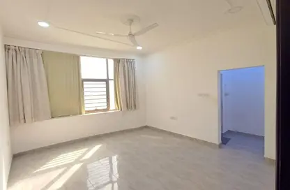 Apartment - 2 Bedrooms - 2 Bathrooms for rent in Arad - Muharraq Governorate
