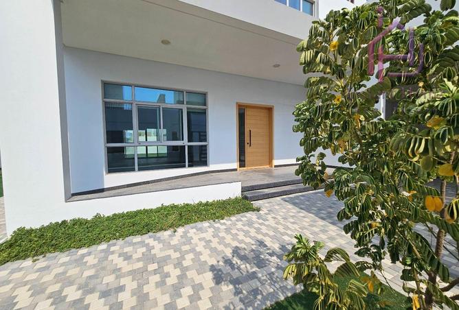 2OZye2Yca7E - Property Main Image