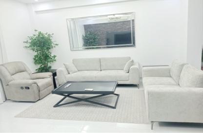 Apartment - 4 Bedrooms - 3 Bathrooms for sale in Busaiteen - Muharraq Governorate