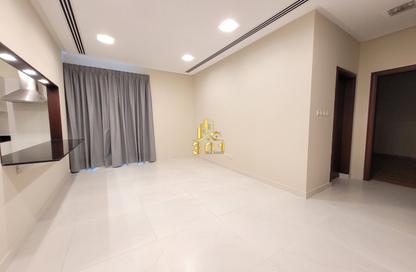 Apartment - 2 Bedrooms - 2 Bathrooms for rent in Al Burhama - Manama - Capital Governorate Apartment - 2 Bedrooms - 2 Bathrooms for rent in Al Burhama - Manama - Capital Governorate
