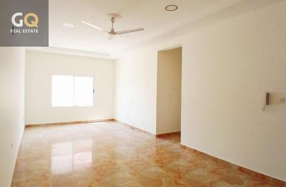 Apartment - 2 Bedrooms - 3 Bathrooms for rent in Janabiya - Northern Governorate