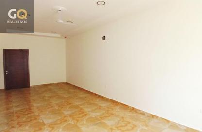 Apartment - 2 Bedrooms - 3 Bathrooms for rent in Janabiya - Northern Governorate