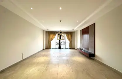 شقة - 3 غرف نوم - 4 حمامات للبيع في الحد - المحرق