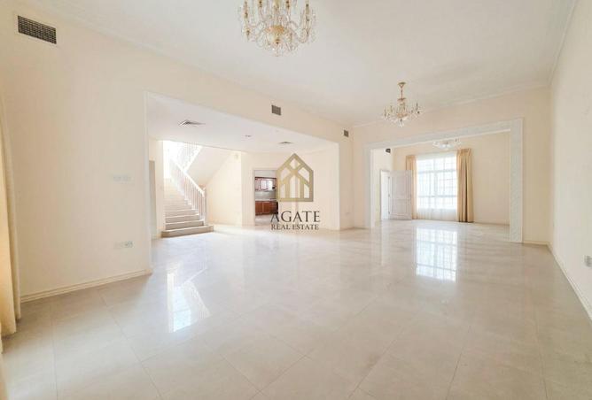56142237 - Property Image 2