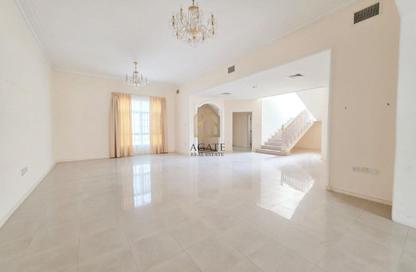 Villa - 4 Bedrooms - 4 Bathrooms for rent in Mahooz - Manama - Capital Governorate