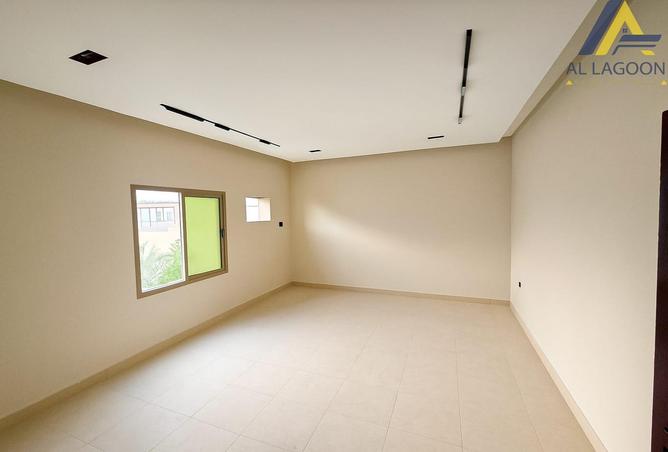 52090501 - Property Main Image