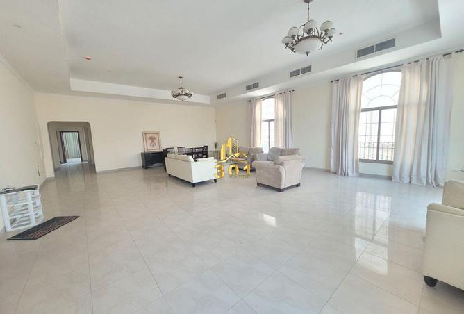 52805378 - Property Main Image