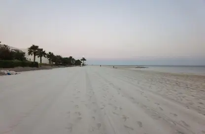 Villa - 4 Bedrooms - 5 Bathrooms for rent in Jaww - Southern Governorate