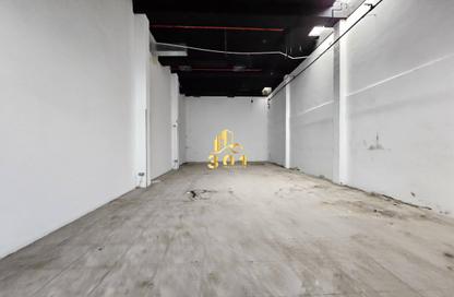 Shop - Studio for rent in Segaya - Manama - Capital Governorate