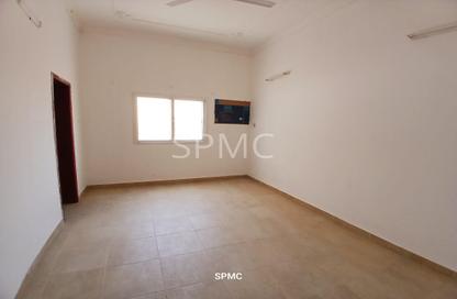 Apartment - 3 Bedrooms - 2 Bathrooms for rent in Hidd - Muharraq Governorate