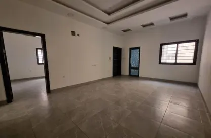 شقة - 2 غرف نوم - 2 حمامات للايجار في توبلي - المحافظة الوسطى