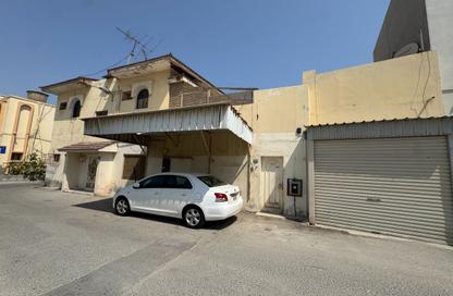 Villa - 7+ Bedrooms - 6 Bathrooms for sale in Budaiya - Northern Governorate
