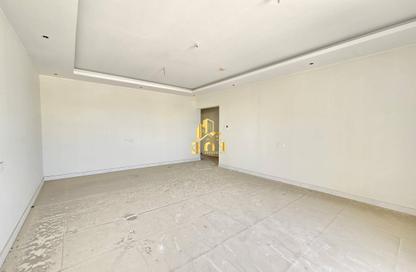 Apartment - 5 Bedrooms - 4 Bathrooms for sale in Al Bahair - Riffa - Southern Governorate