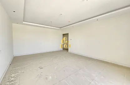 شقة - 5 غرف نوم - 4 حمامات للبيع في البحير - الرفاع - المحافظة الجنوبية