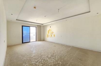 Apartment - 5 Bedrooms - 4 Bathrooms for sale in Al Bahair - Riffa - Southern Governorate