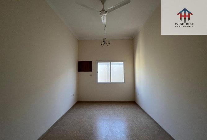 1002749 - Property Image 3