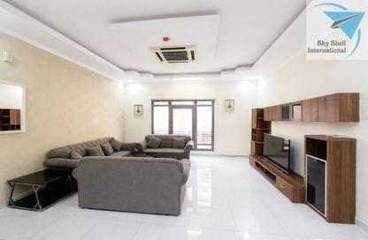 Apartment - 2 Bedrooms - 2 Bathrooms for rent in Um Al Hasam - Manama - Capital Governorate