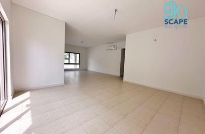 Villa - 4 - 4 for rent in Saar - Northern Governorate
