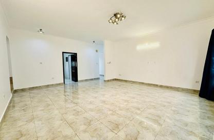 Villa - 3 Bedrooms - 4 Bathrooms for rent in Saar - Northern Governorate