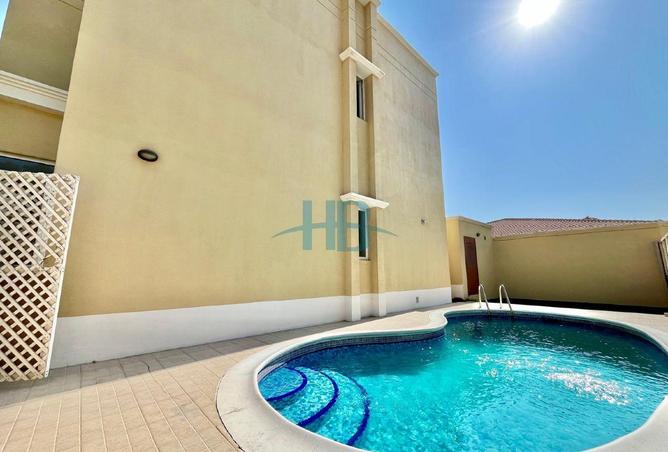 52327754 - Property Image 2