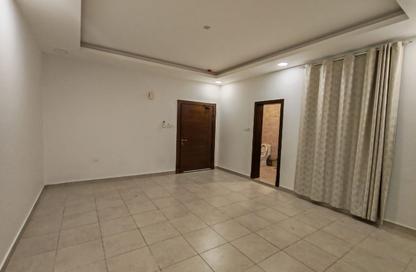 Apartment - Studio - 1 Bathroom for rent in Busaiteen - Muharraq Governorate