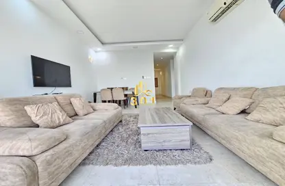 شقة - 2 غرف نوم - 2 حمامات للايجار في توبلي - المحافظة الوسطى