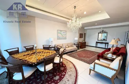 Penthouse - 3 Bedrooms - 5 Bathrooms for rent in Reef Island - Capital Governorate