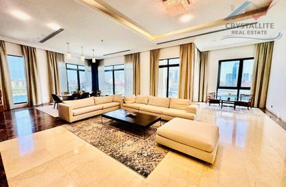 Penthouse - 4 Bedrooms - 6 Bathrooms for rent in Reef Island - Capital Governorate