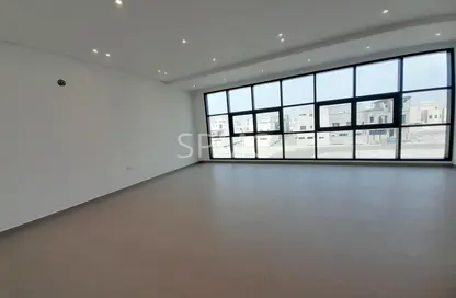 Apartment - 3 Bedrooms - 3 Bathrooms for rent in Diyar Al Muharraq - Muharraq Governorate