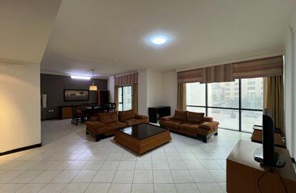 Apartment - 2 Bedrooms - 3 Bathrooms for rent in Al Juffair - Capital Governorate