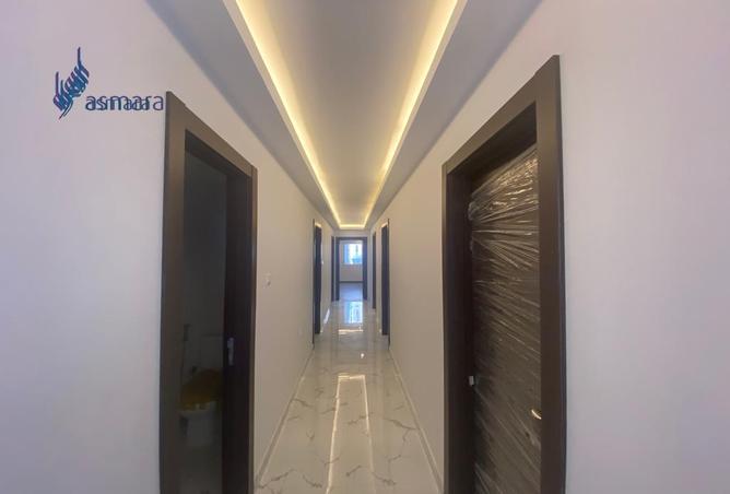 53058921 - Property Image 3