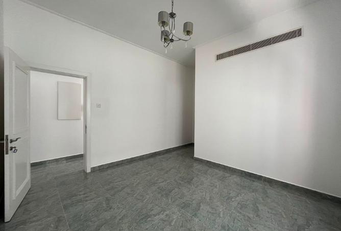 55425457 - Property Image 2