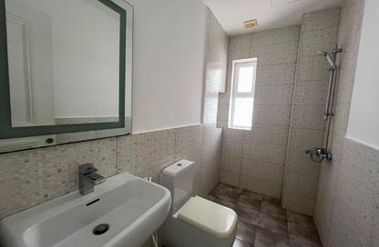 Apartment - 2 Bedrooms - 3 Bathrooms for rent in Janabiya - Northern Governorate