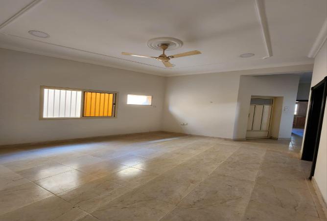 52544870 - Property Image 2