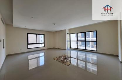 Apartment - 2 Bedrooms - 3 Bathrooms for rent in Hidd - Muharraq Governorate