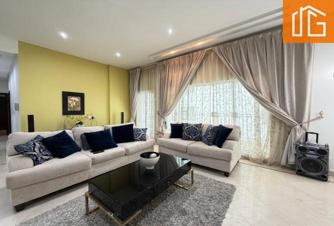 998834 - Property Image 2