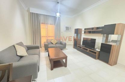 Apartment - 2 Bedrooms - 2 Bathrooms for rent in Al Juffair - Capital Governorate