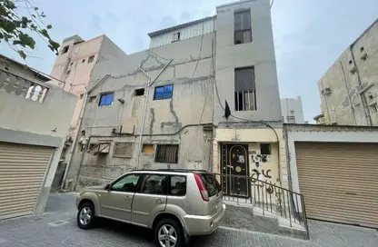 فيلا - 3 غرف نوم - 2 حمامات للبيع في الدير - المحرق