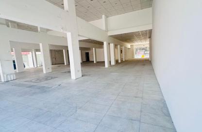 Shop - Studio - 3 Bathrooms for rent in Muharraq - Muharraq Governorate