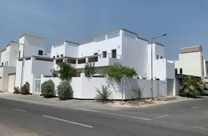 فيلا - 6 غرف نوم - 7 حمامات للبيع في سار - المحافظة الشمالية