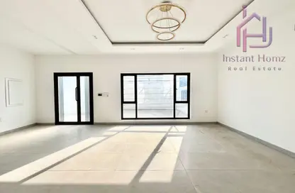 فيلا - 4 غرف نوم - 5 حمامات للبيع في سار - المحافظة الشمالية