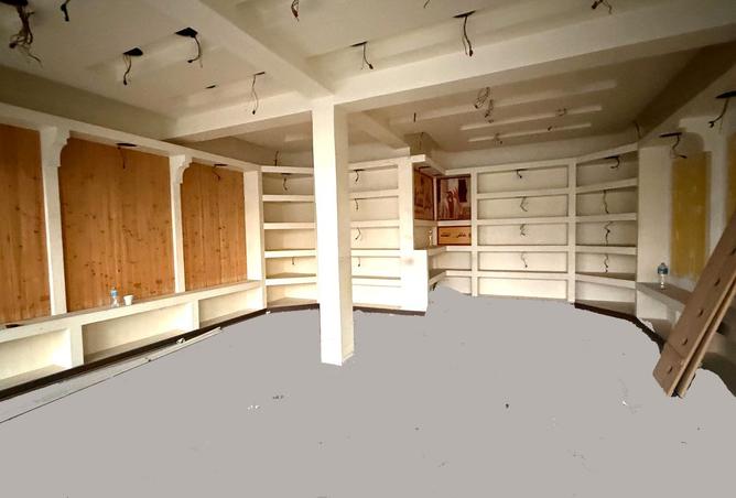 988253 - Property Image 2