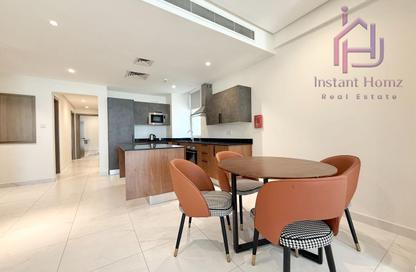 Apartment - 2 Bedrooms - 4 Bathrooms for rent in Al Juffair - Capital Governorate
