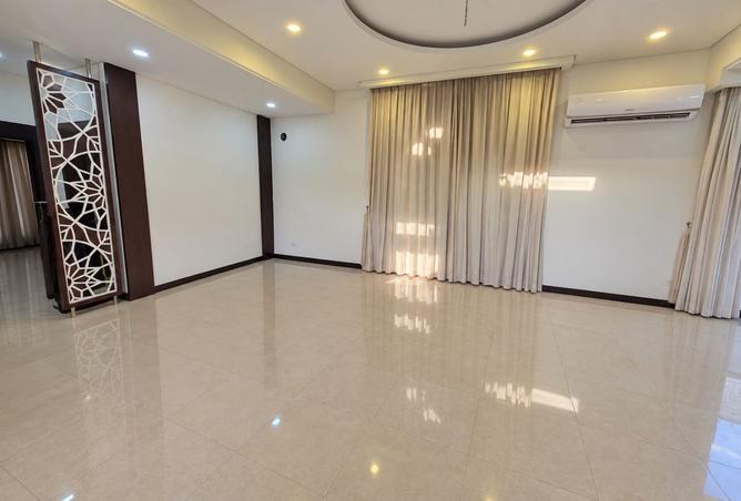 56889999 - Property Image 3