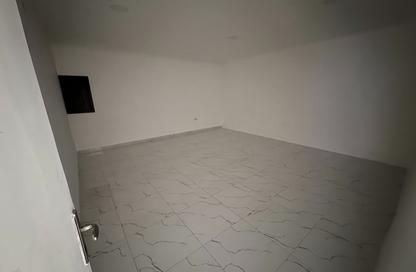 Office Space - Studio - 1 Bathroom for rent in Salmabad - Central Governorate