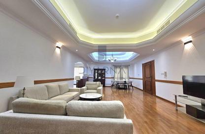 Apartment - 3 Bedrooms - 3 Bathrooms for rent in Seef - Capital Governorate Apartment - 3 Bedrooms - 3 Bathrooms for rent in Seef - Capital Governorate