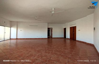 Apartment - 3 Bedrooms - 2 Bathrooms for rent in Gudaibiya - Manama - Capital Governorate